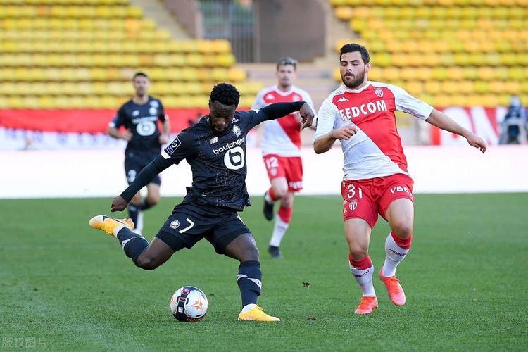 法甲深夜决战！勒阿弗尔挑战摩纳哥，谁将主宰赛场荣耀？