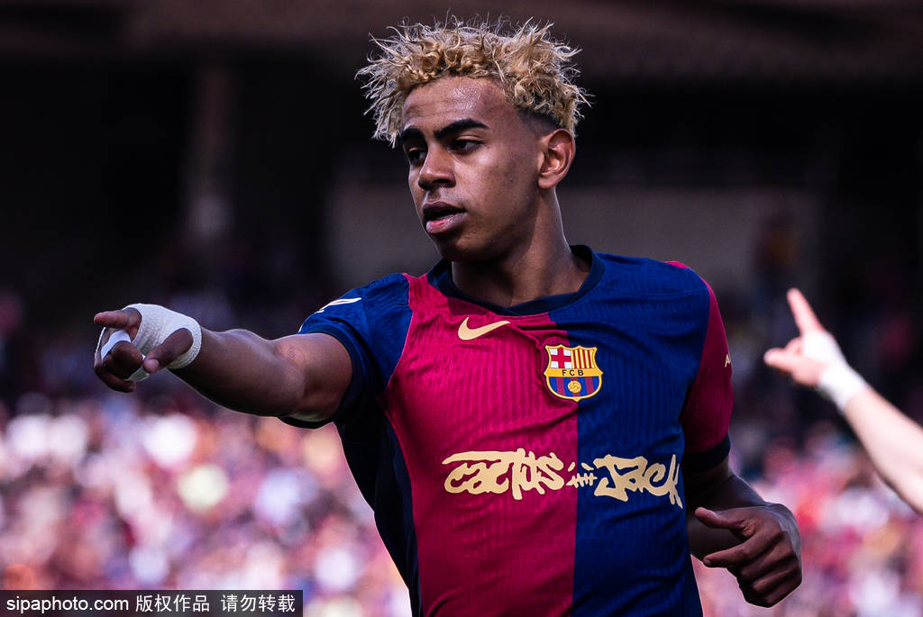 西甲冠军定档！巴萨再赢1场就捧杯 皇马下轮不胜提前送